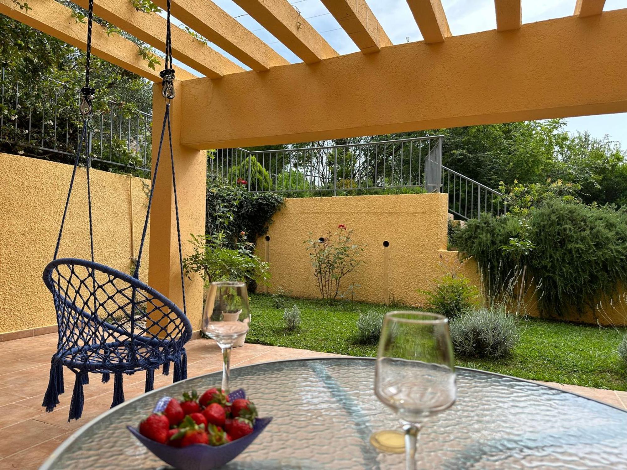 Villa Risan Apartments Exterior photo